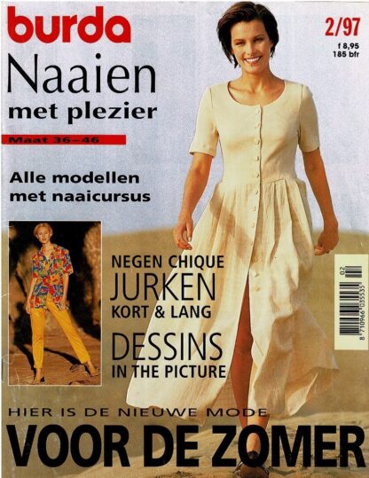 Burda naaien met plezier (met naaicursus) patroonbladen zitten er los in