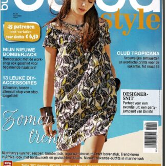 Burda Style 04/2017 patroonbladen zitten vastgeniet