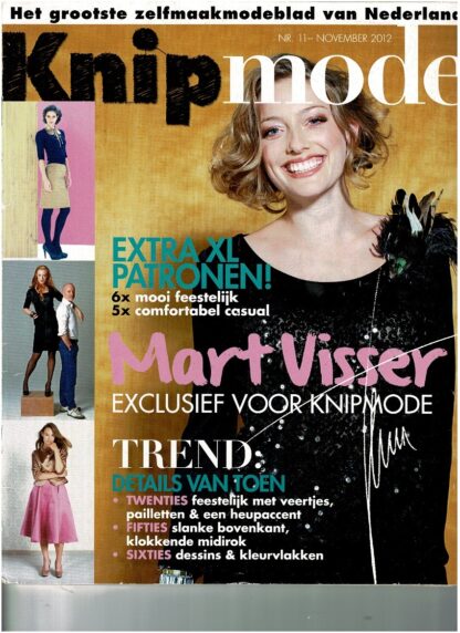Knip Mode nr. 11 november 2012 patroonbladen zitten vastgeniet