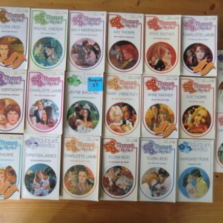 Bouquet Pakket 25: Twintig boeken voor € 5,- (de boeken zijn in goede staat met egaal vergeelde pagina's, niet storend)