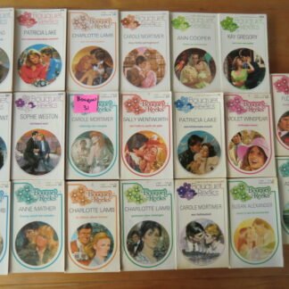 Bouquet Pakket 31: Twintig boeken voor € 5,- (de boeken zijn in goede staat met egaal vergeelde pagina's, niet storend)