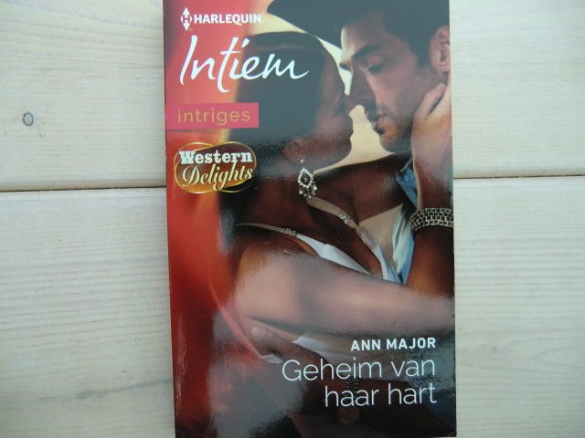 Intiem 2127: geheim van haar hart / Anna Major