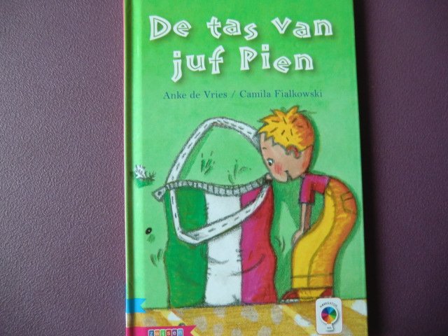 De tas van juf Pien / Anke de Vries (AVI E3 ; harde kaft)