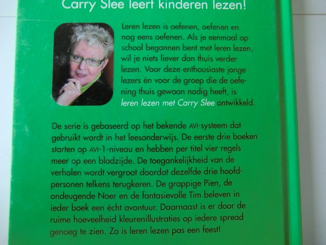 pak de kip / Carry Slee (AVI M3 ; harde kaft)