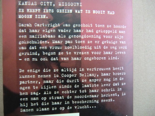 Black Rose 117: Schuilen in zijn armen / Julie Miller