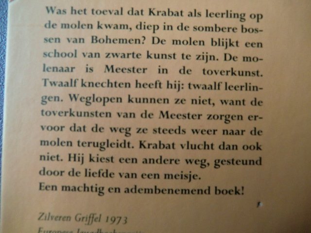 Meester van de zwarte molen / O. Preusler (AVI E7 - AVI Plus Harde kaft)