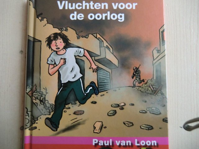 Vluchten voor de oorlog / Paul van Loon (AVI M5; harde kaft)