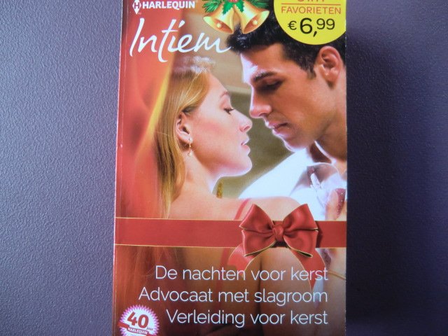 Intiem Favorieten 456: De nachten voor kerst / Vicki Lewis Thomson / Advocaat met slagroom / Barbara Daly / Verleiding voor kerst / Darlene Gardner