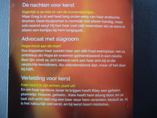 Intiem Favorieten 456: De nachten voor kerst / Vicki Lewis Thomson / Advocaat met slagroom / Barbara Daly / Verleiding voor kerst / Darlene Gardner