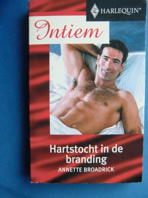 Intiem 1096: Hartstocht in de branding / Annette Broadrick