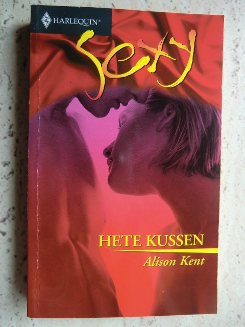 Sexy 124: Hete kussen / Alison Kent