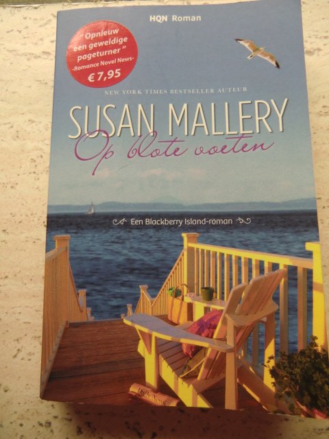 HQN Roman 52: Op blote voeten / Susan Mallery