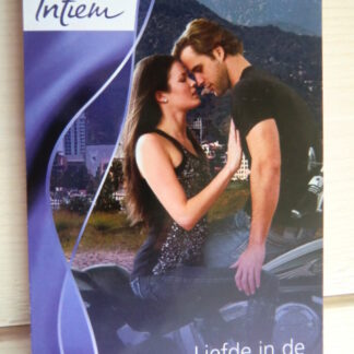 Intiem 2064: Liefde in de spotllights / Kimberley Lang