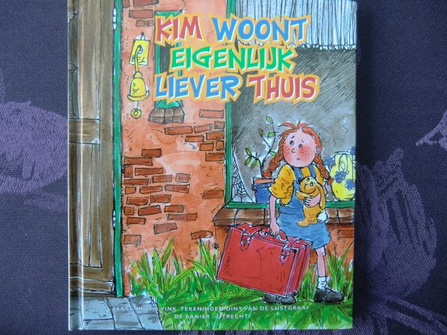 Kim woont eigenlijk liever thuis / Hijltje Vink (Thema: Pleegkind / Pleegzorg / AVI M5 ; Harde kaft)