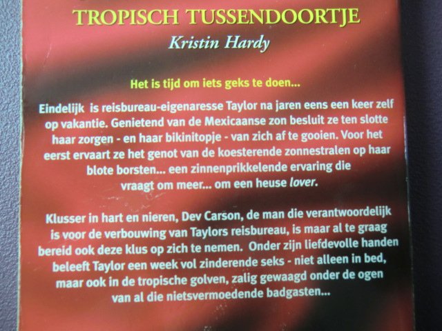 Sexy 60: Tropisch tussendoortje / Kristin Hardy