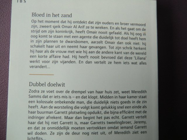 Black Rose 43: Bloed in het zand / Loreth Anne White; Dubbel doelwit / HelenKay Dimon