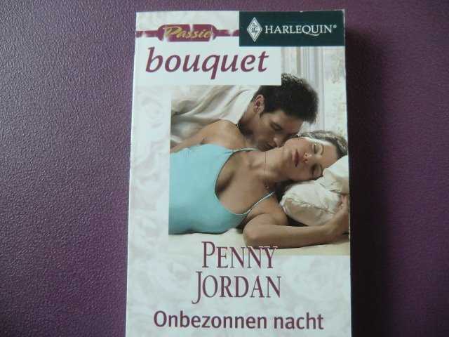 Bouquet 2334: Onbezonnen nacht / Penny Jordan