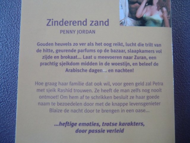 Bouquet 2454: Zinderend zand / Penny Jordan