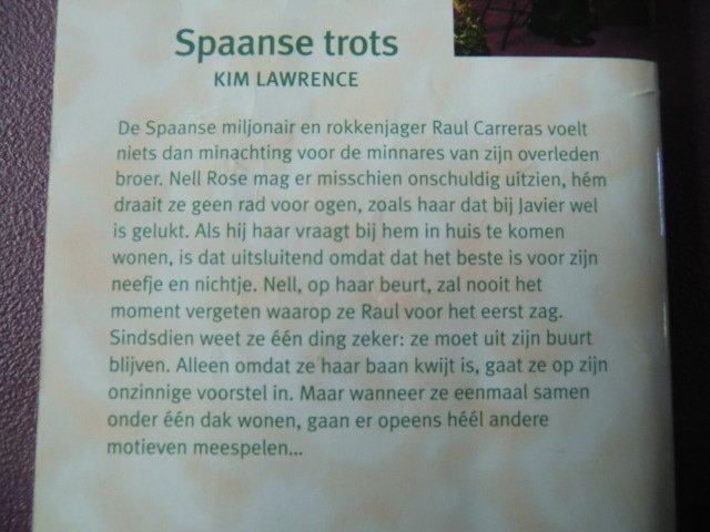 Bouquet 2556: Spaanse trots / Kim Lawrence