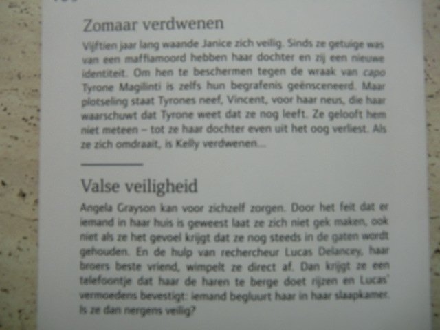 IBS Black Rose 35: Zomaar verdwenen / Joanna Wayne; Valse veiligheid / Mallory Kane