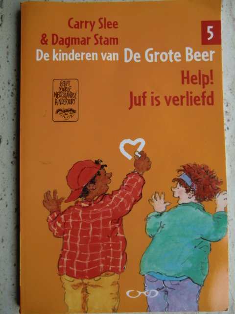 Help! Juf is verliefd / Carry Slee (AVI 7 ; zachte kaft)