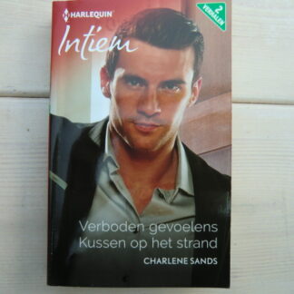 Intiem 2226: Verboden gevoelens / Kussen op het strand / Charlene Sands