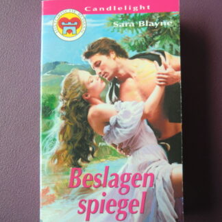 CHR 380: Beslagen spiegel / Sara Blayne