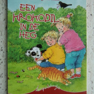 Een krokodil in de heg / Carry Slee (Zachte kaft)