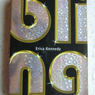 Bling / Erica Kenney (Paperback)